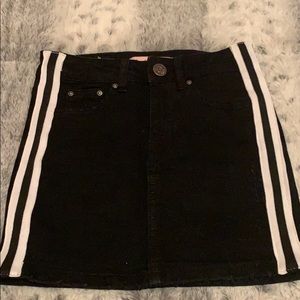 TILLYS almost famous too- small in kids